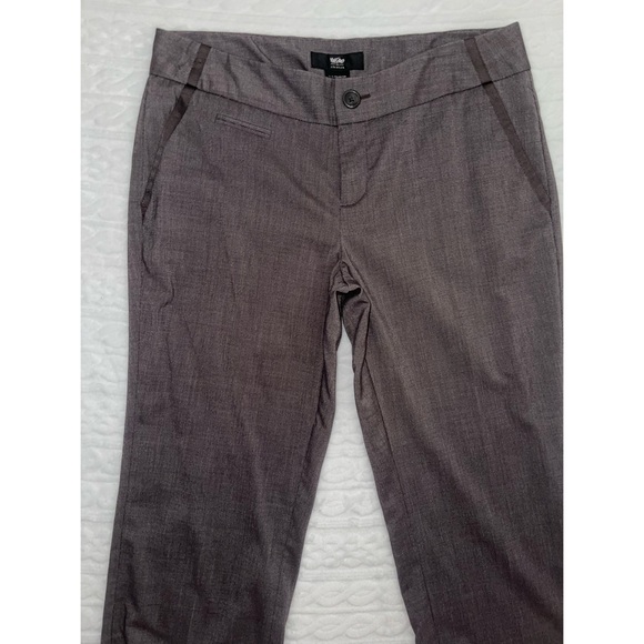 Women’s Dark Gray Mossimo Stretch Capri Bottoms 🖤 - Picture 9 of 17